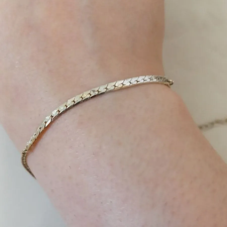 دستبند ظریف و جذاب