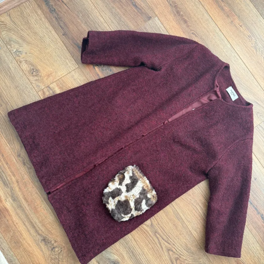 پالتو زرشکی