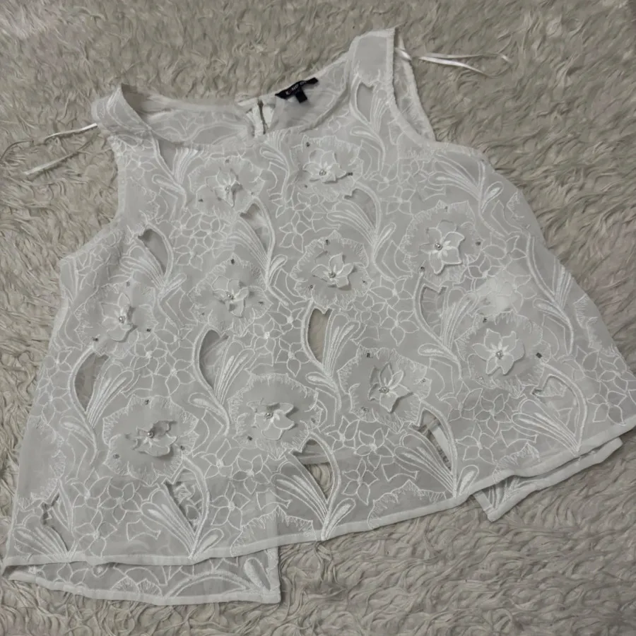 تاپ سفید گیپور برند