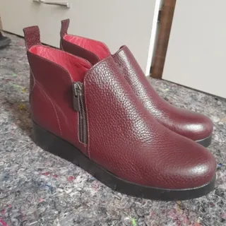 نیم بوت چرم زنانه