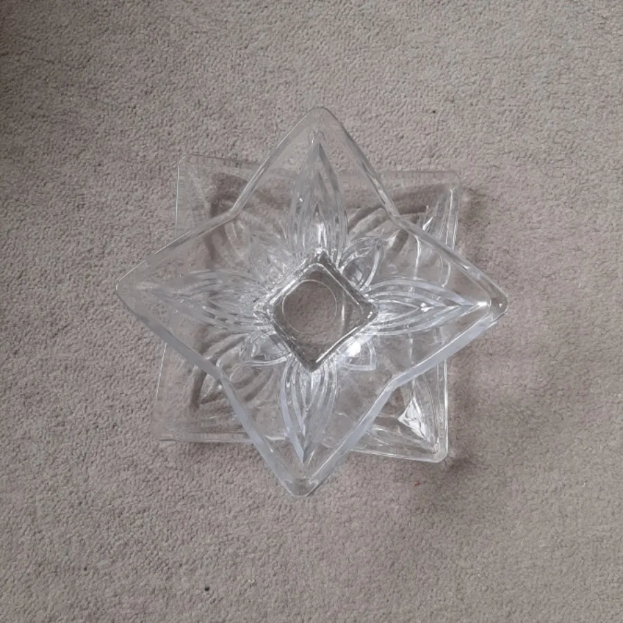 اجیل و شیرینی خوری بلور