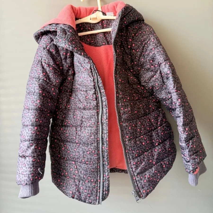 کاپشن پر مارک لوپیلو