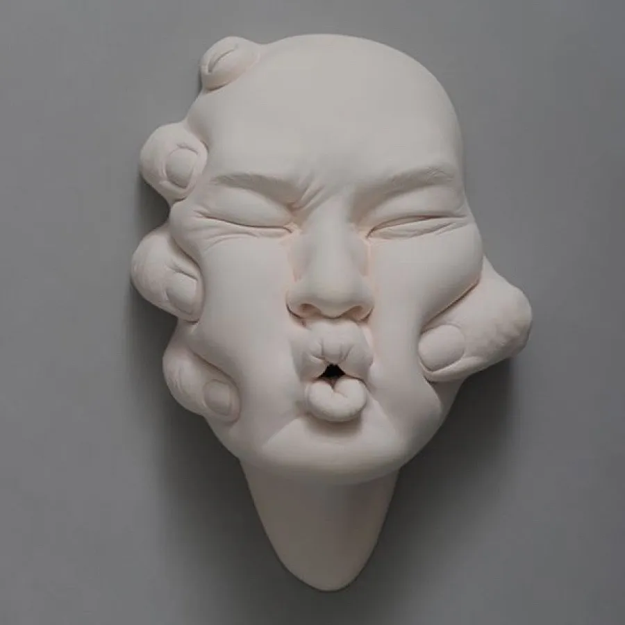 دیوارکوب صورتک