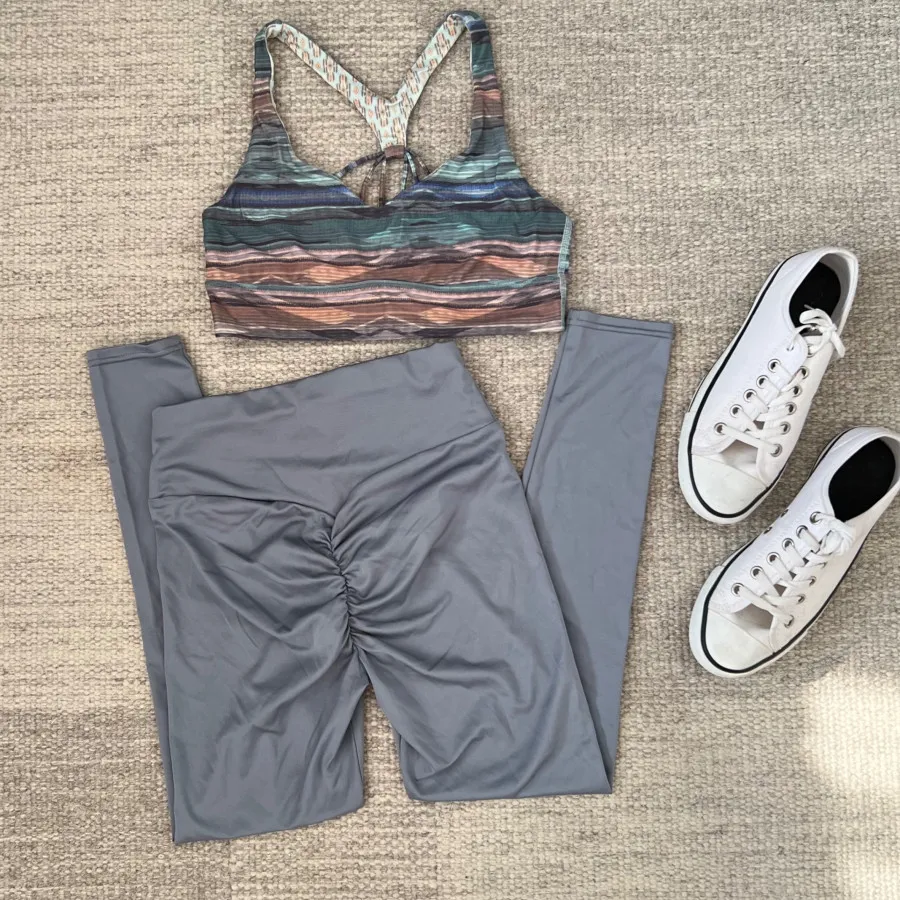 لگ طوسی پشت چین دار