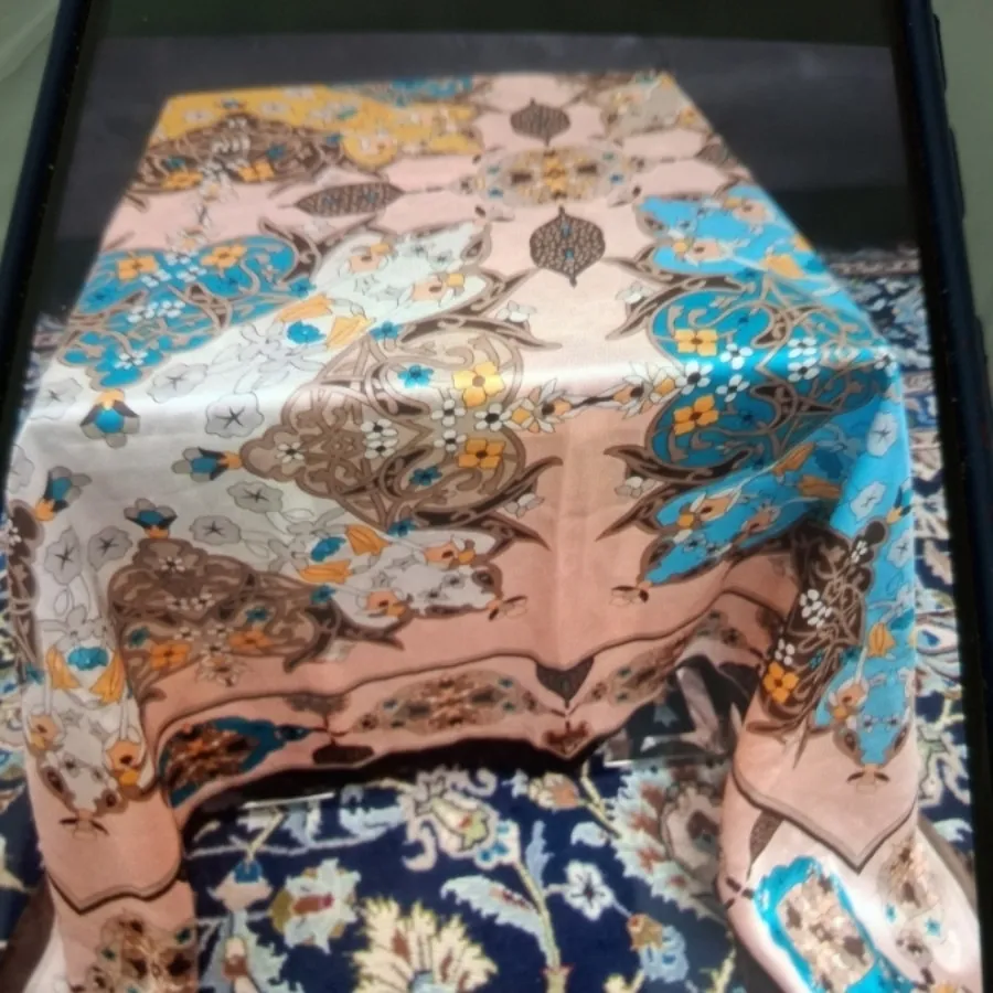 روسری ابعاد 120x117