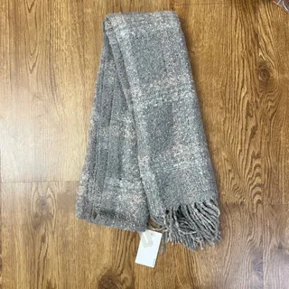 شال بوکله برند six