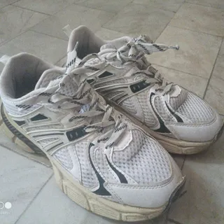 کتونی اسپرت سفید مدل FWWW