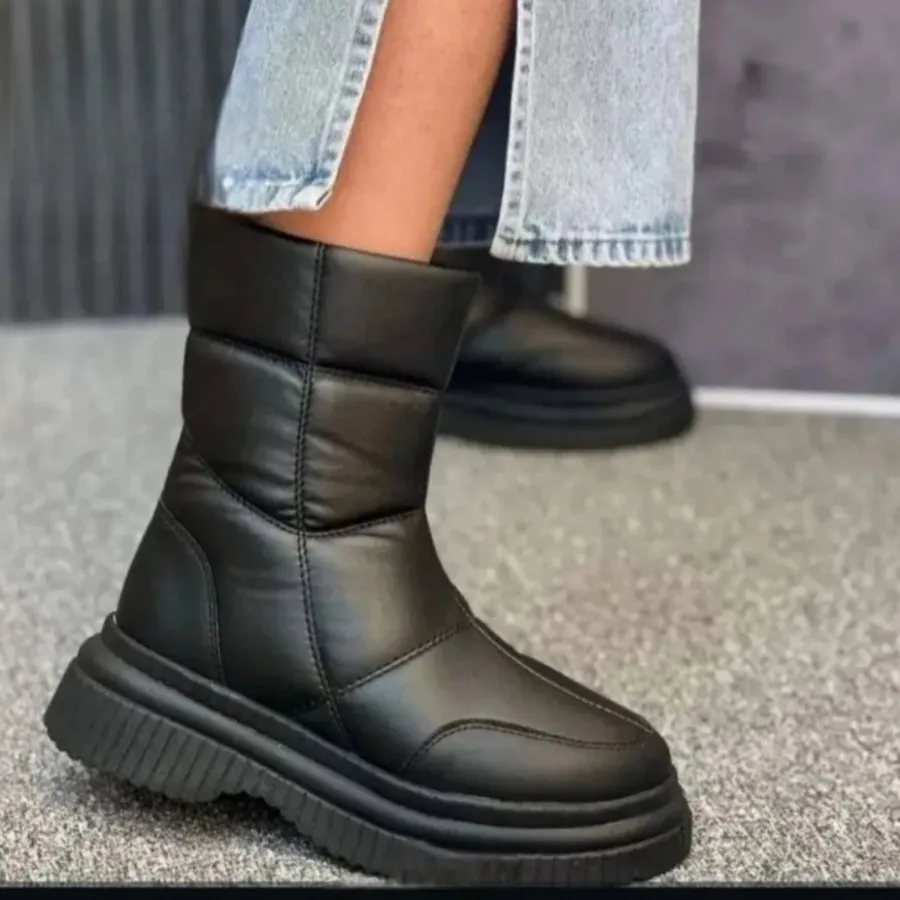 بوت زنانه سایز 38