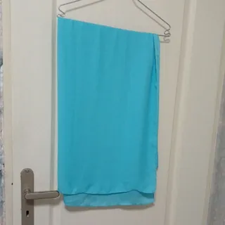 شال ابریشمی آبی فیروزه‌ای