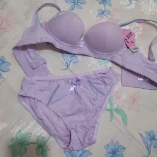 لباس زیر زنانه