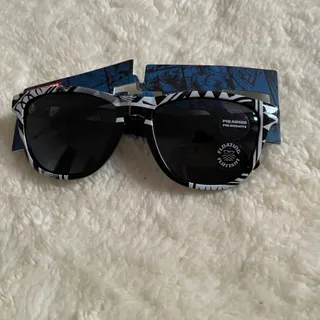 عینک آفتابی