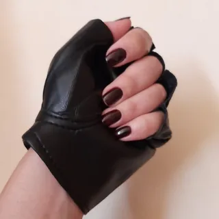 دستکش چرم نیم انگشتی