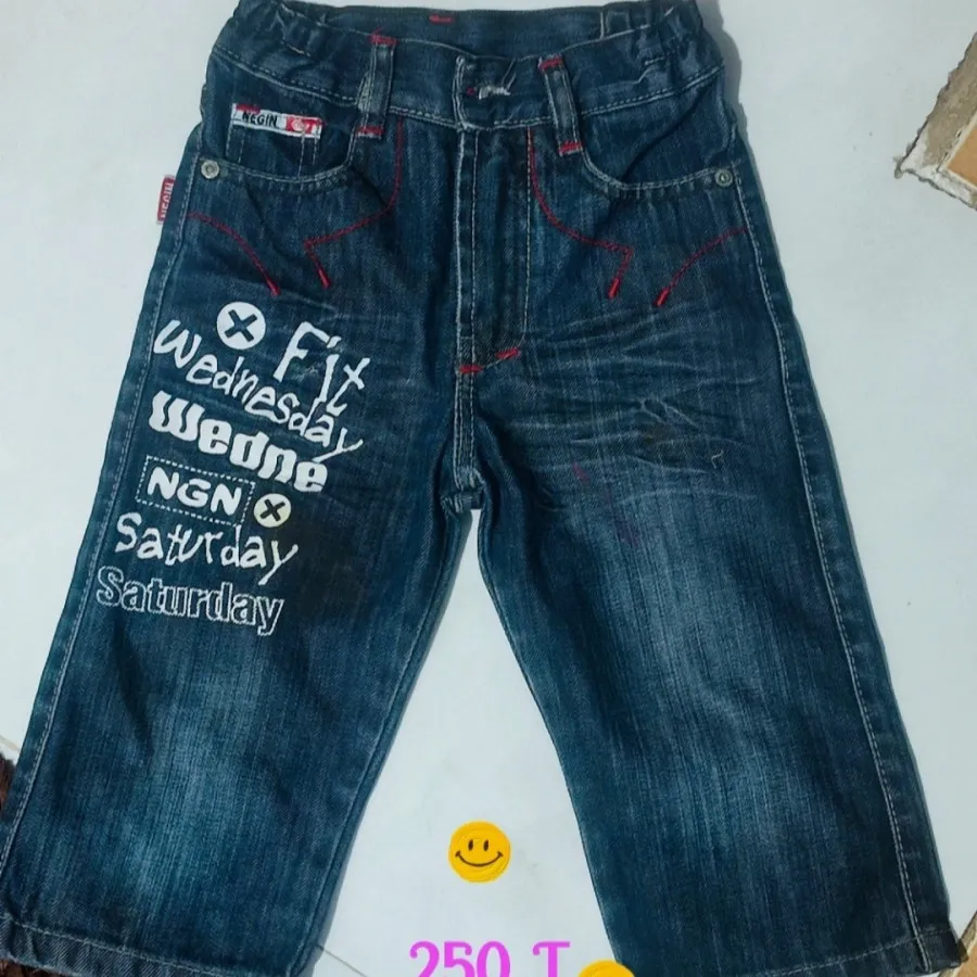 شلوار لی بچگانه