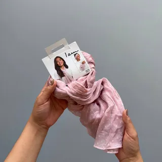 شال برند i am