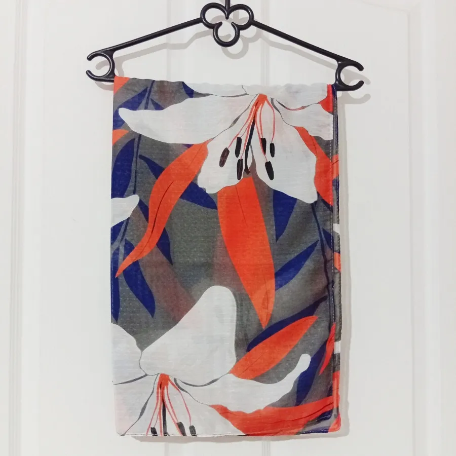 شال نخی کاملا نو