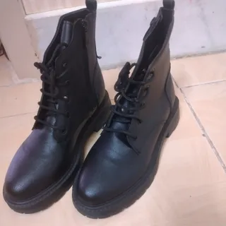 بوت چرم سایز39