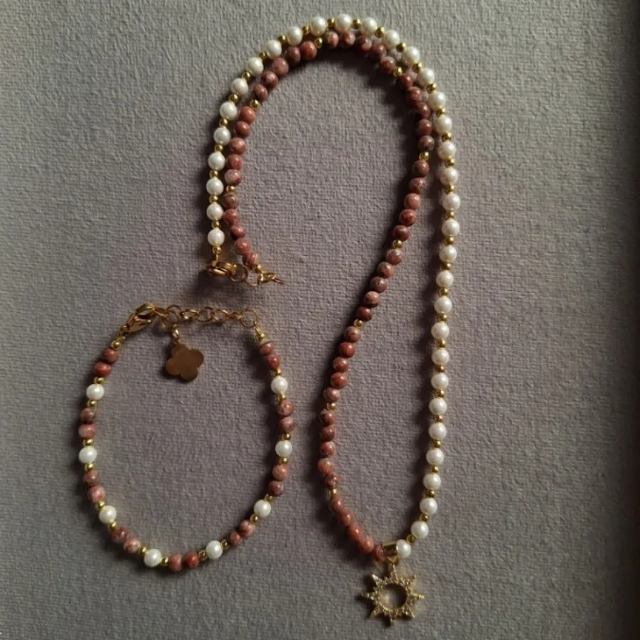 نیم ست خورشید