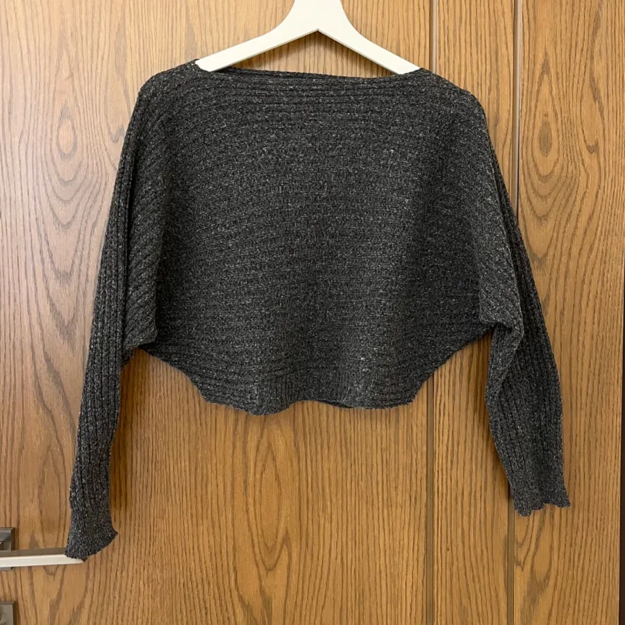 کراپ بافت آستین دار