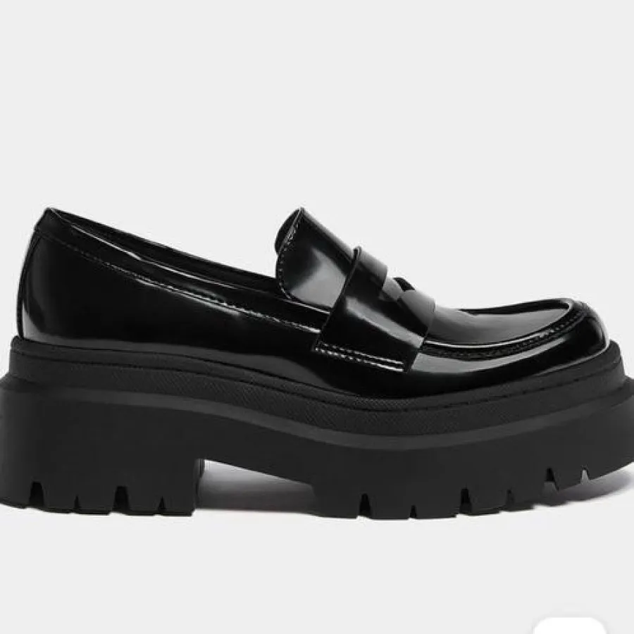 لوفر پول اند بیرpull&bear