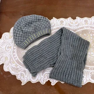 کلاه و شالگردن طوسی