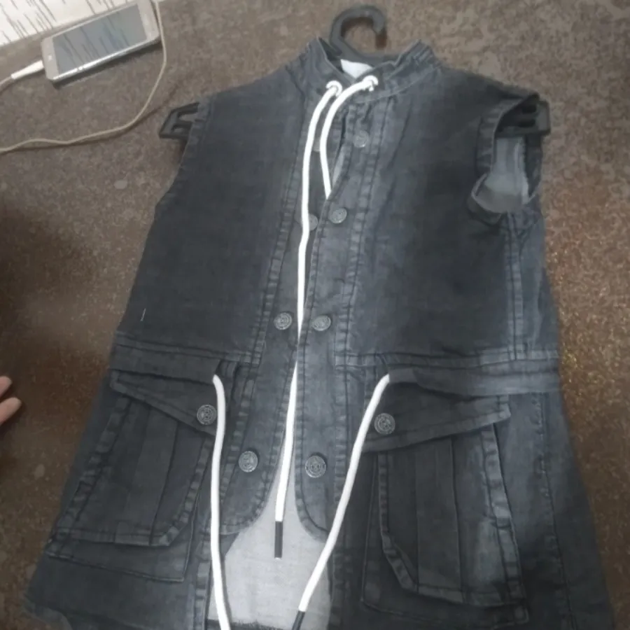 جلیقه لی پسرانه