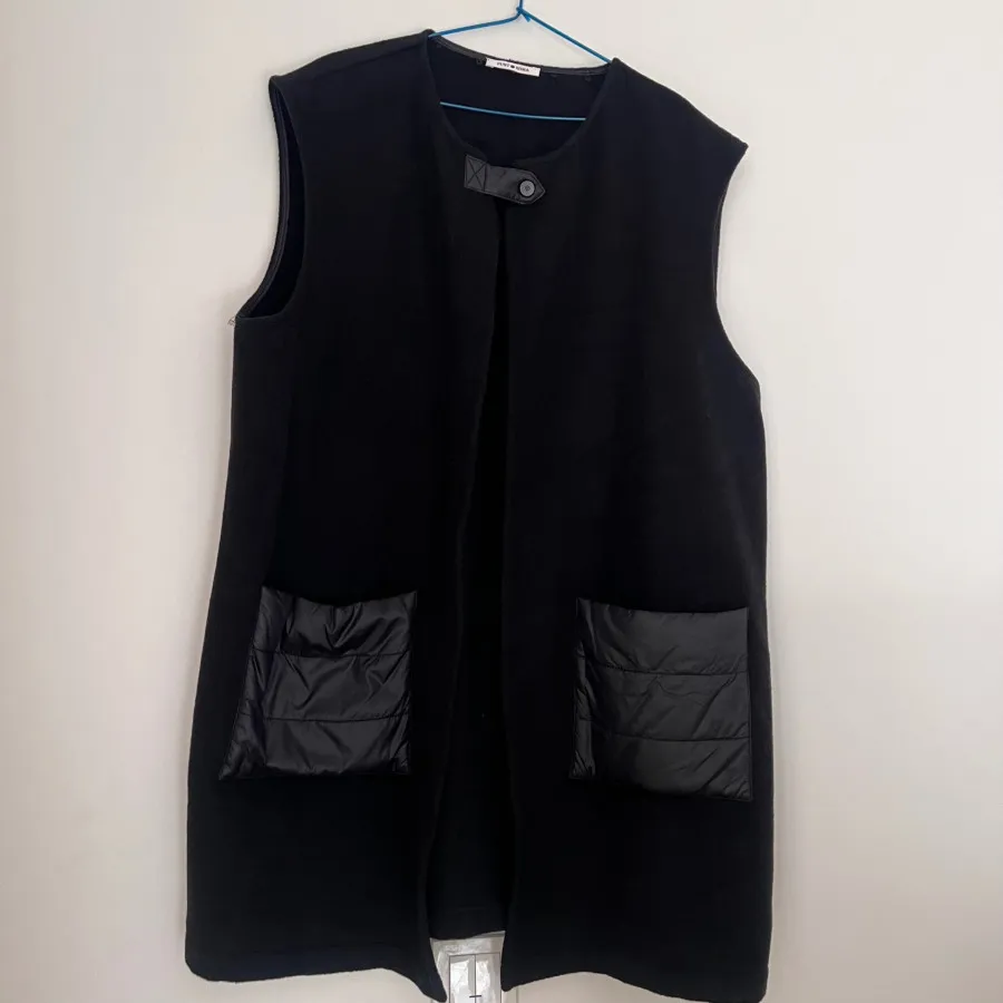 وست بلند پشمی بدون استین