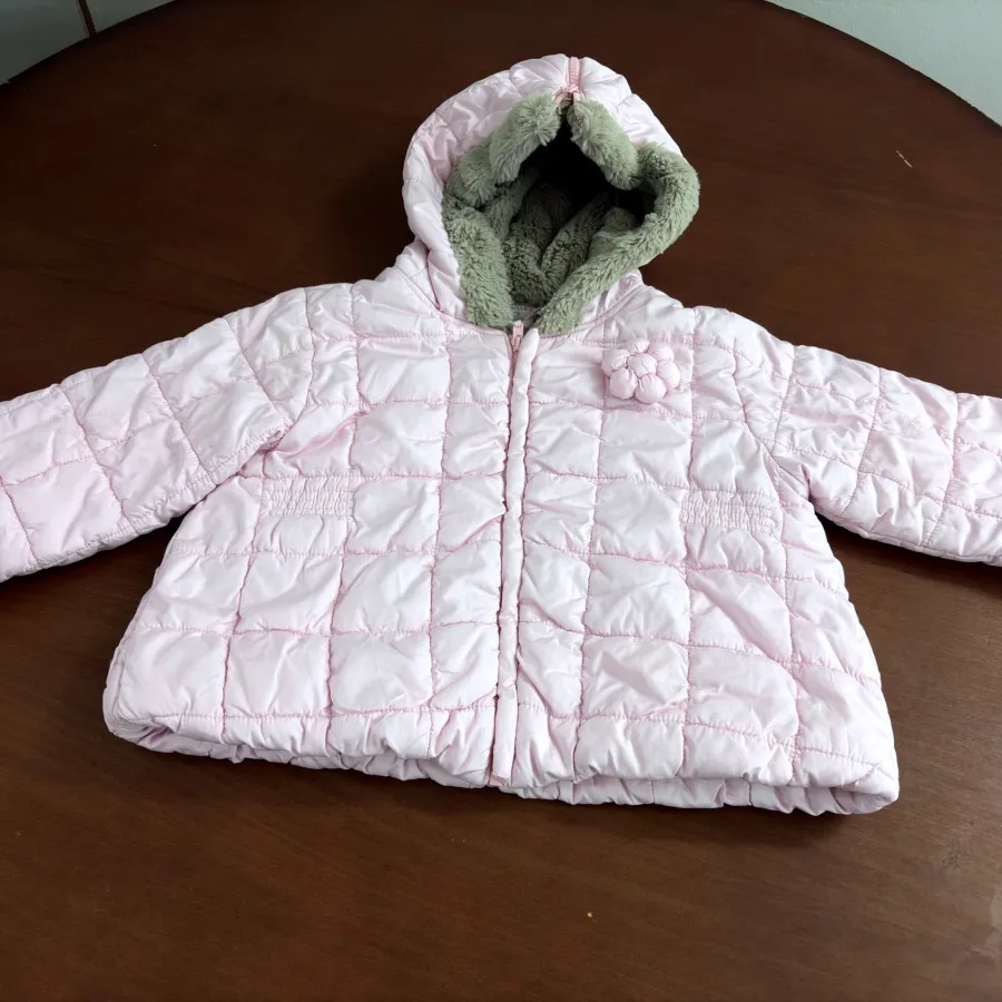 کاپشن کوچیک‌دخترانه