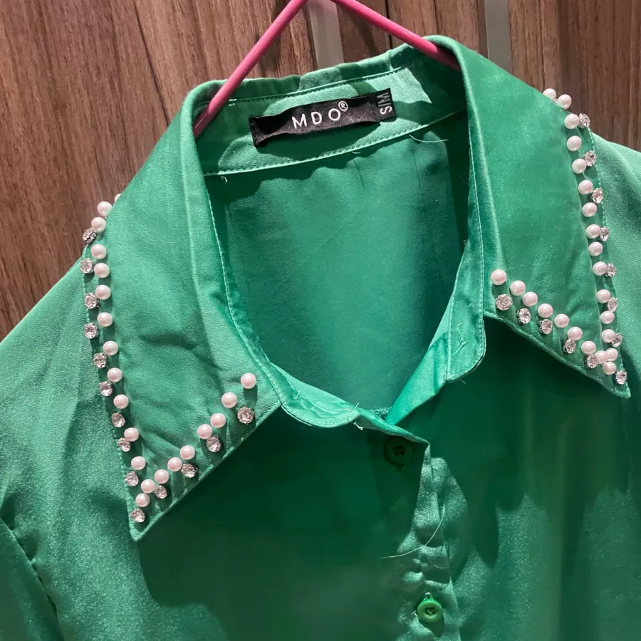 شومیز سبز ساتن