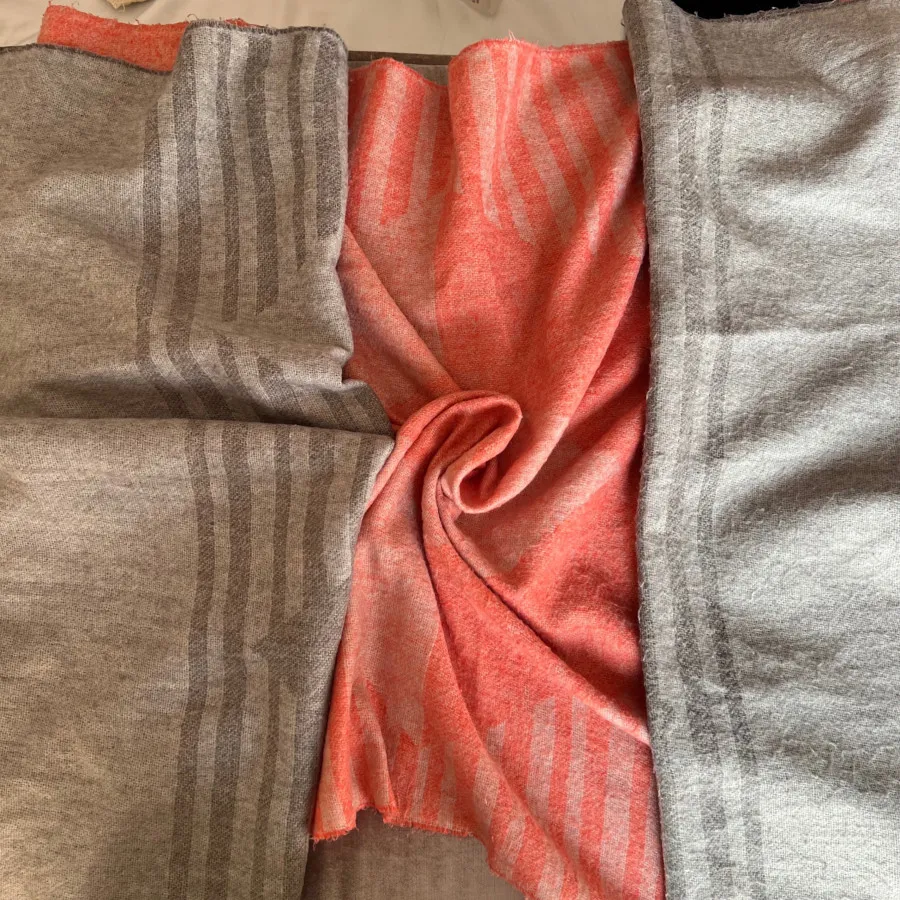 شال گرم موهر