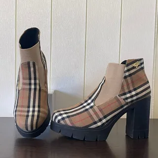 بوت پاشنه دار