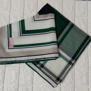 روسری نخی قواره دار