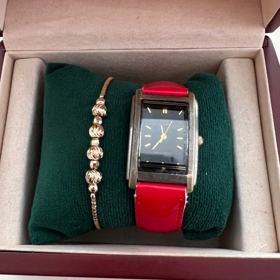 ساعت دخترانه