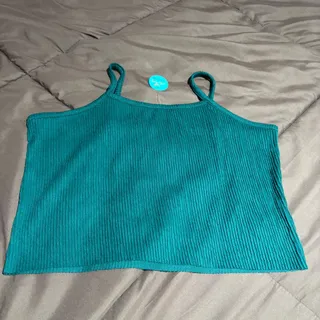 کراپ تاپ سبز