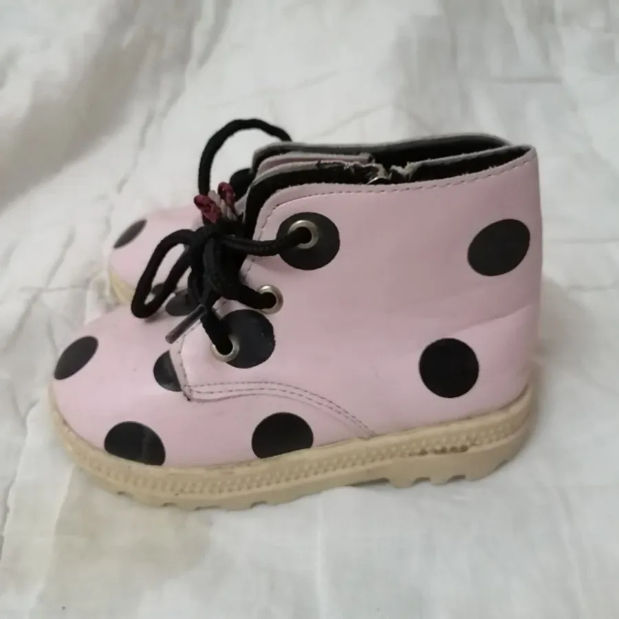 نیم بوت و کت جین باهم