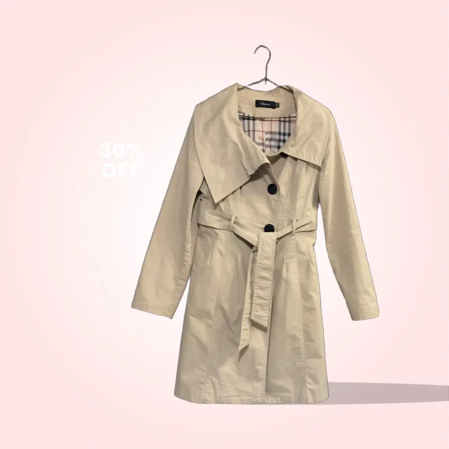 ترنچ‌کت استردار رنگ کرم