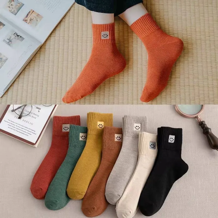 نیم ساق گلدوزی لبخند