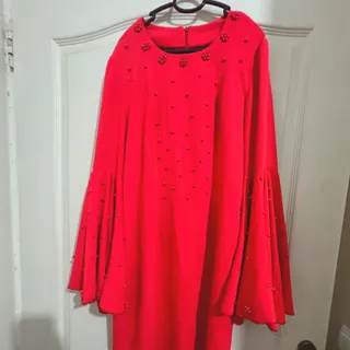 پیراهن قرمز