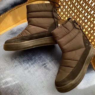 نیمبوت کاپشنی مشکی