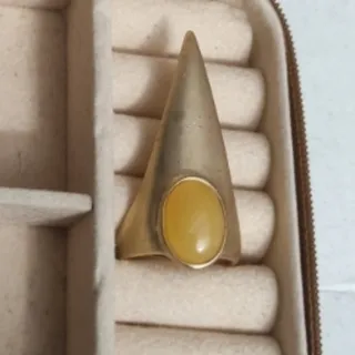 انگشتربرنجی نگین درشت خاص