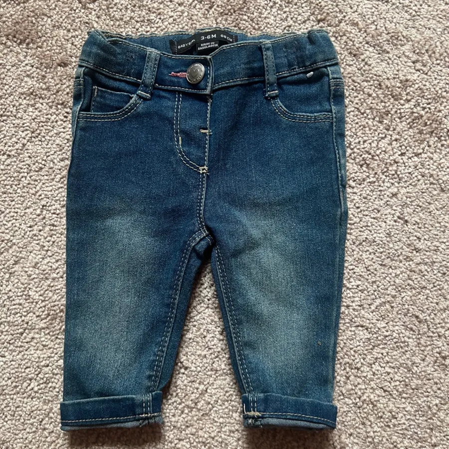 شلوار جین نقلی