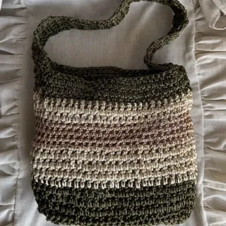 کیف دستباف قلاب بافی