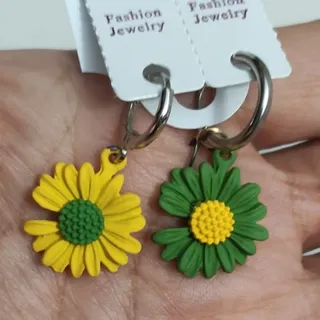 گوشواره بابونه زیبا