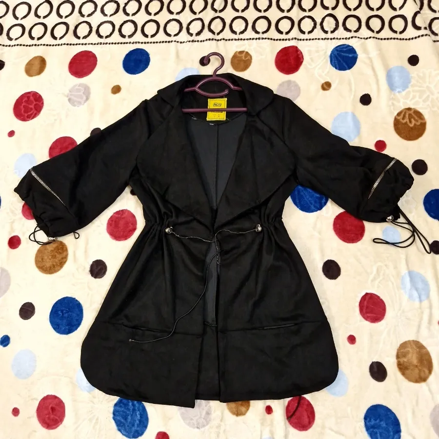 پالتو کوتاه مشکی سوییت