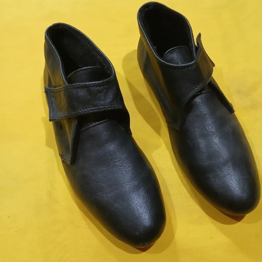 نیم بوت کلارکس اصل تو کرک