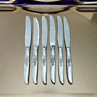 کاردپنیرخوری قدیمی