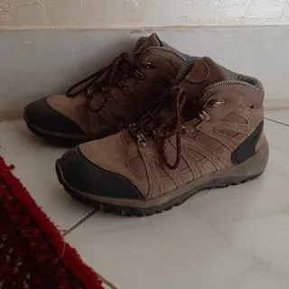 کفش کوه و کمپینگ