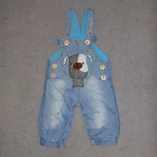 لباس بچگانه