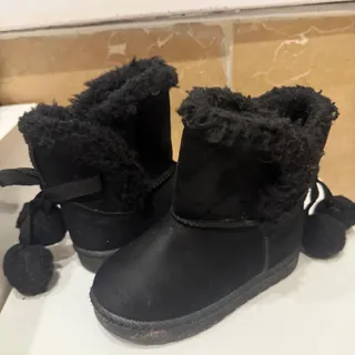 اگ (بوت ) بچگانه