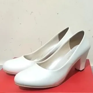 کفش کرم صدفی