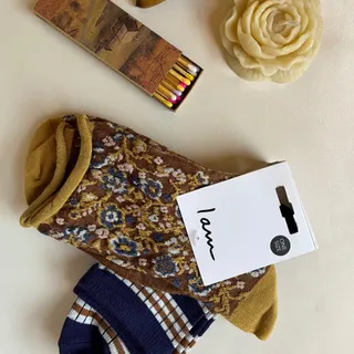 جوراب ساق دار